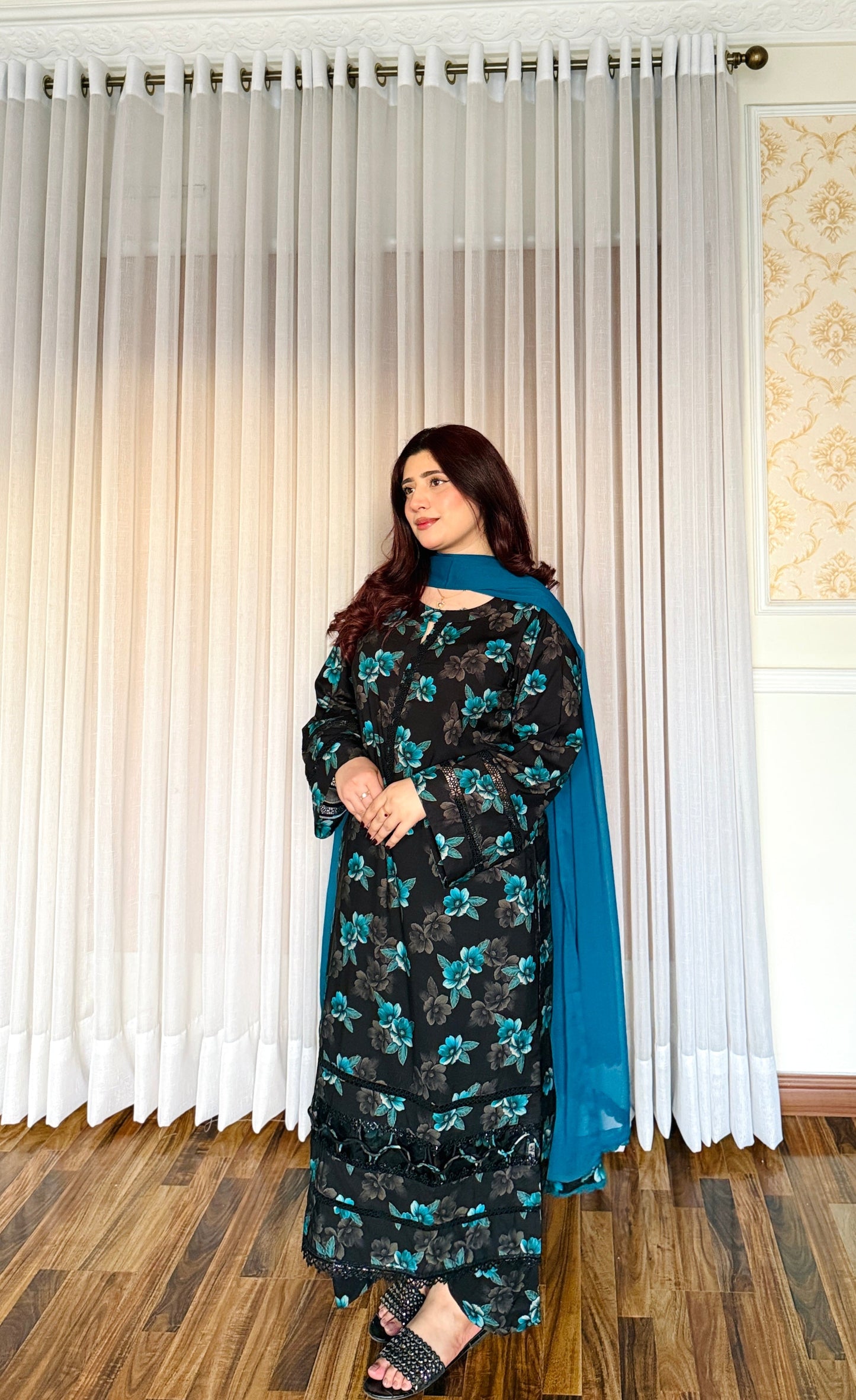 3 Piece Cambric Linan Stitched-057