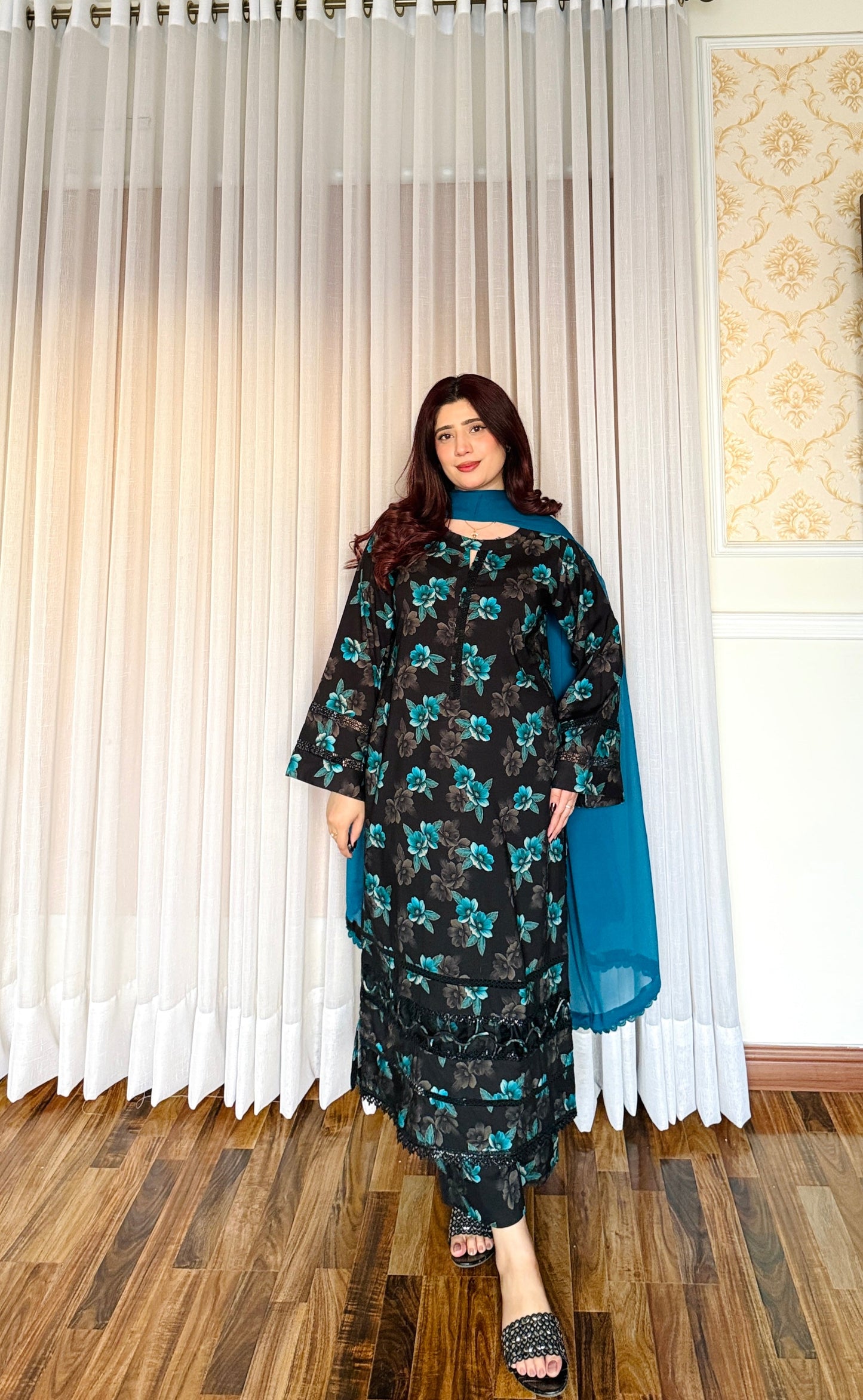 3 Piece Cambric Linan Stitched-057