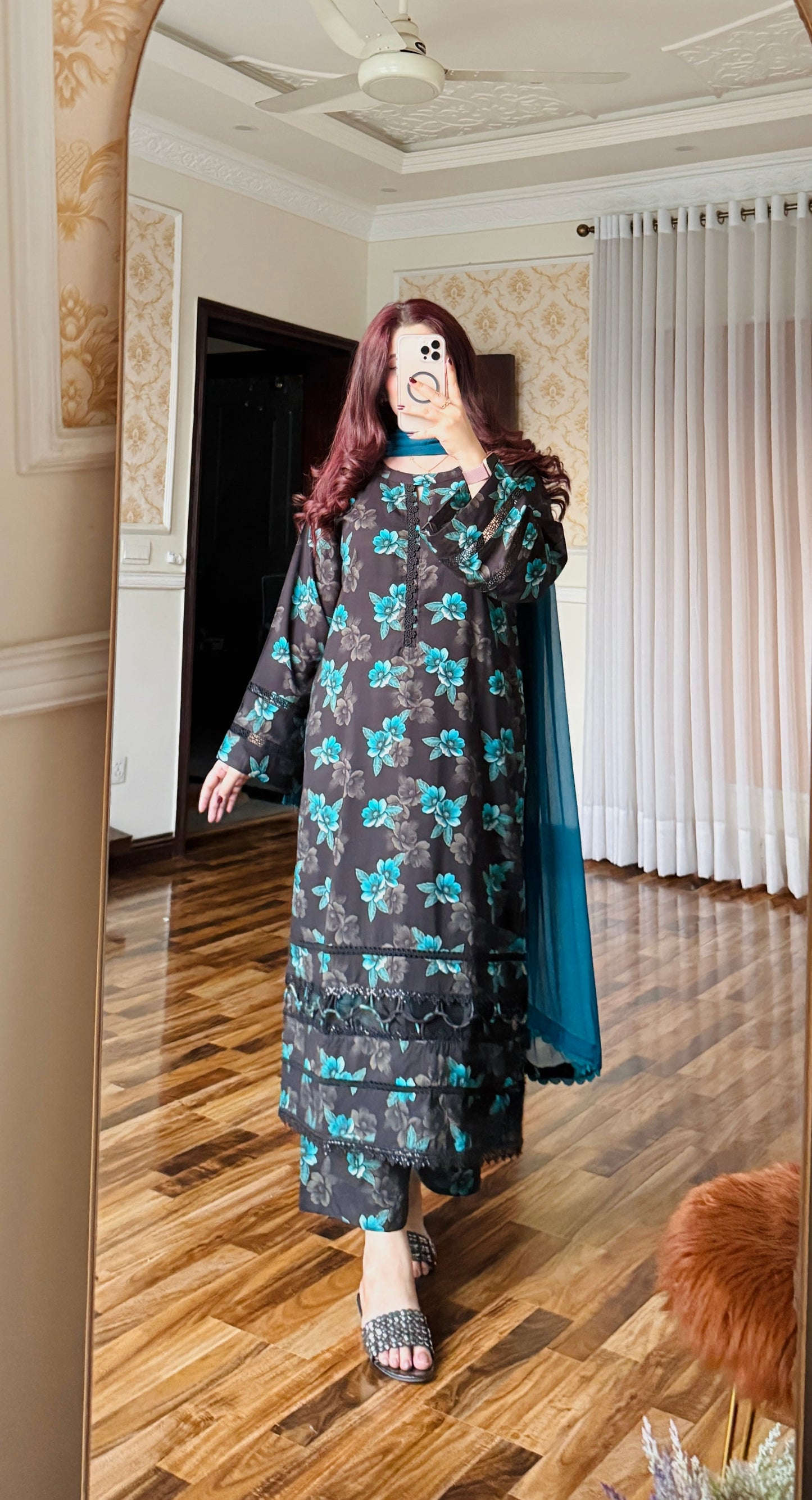 3 Piece Cambric Linan Stitched-057