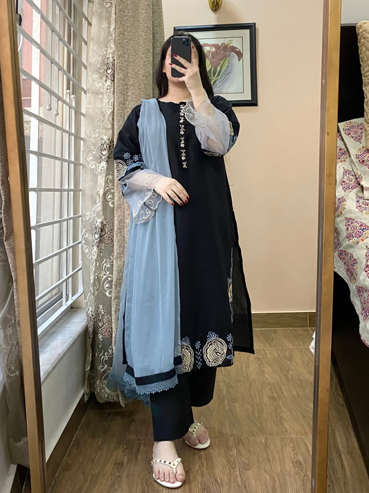 3 Piece Embroidered Lawn Stitched Dress - 119-BLACK