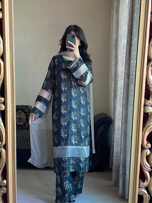 3 Piece - Lawn Printed Stitched Dress - 1006